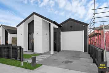 46 Taiheru Road, Karaka