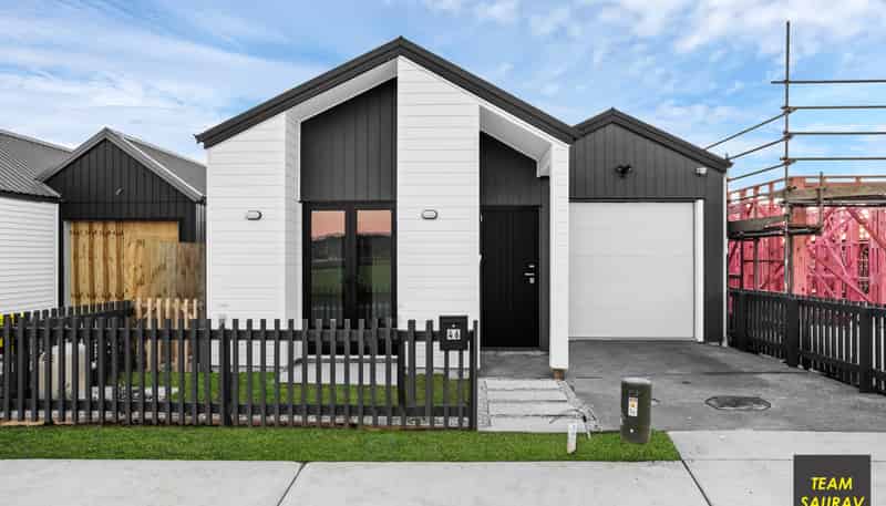 46 Taiheru Road, Karaka