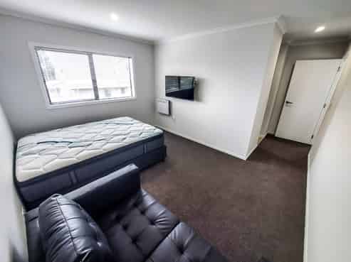 4B/7 Greta Street, Glenview