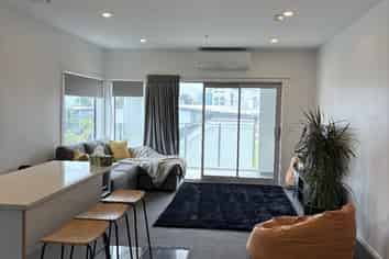 210/2 Reads Quay, Gisborne