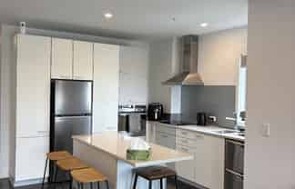 210/2 Reads Quay, Gisborne
