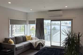 210/2 Reads Quay, Gisborne