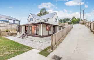 216 Penrose Road, Mount Wellington