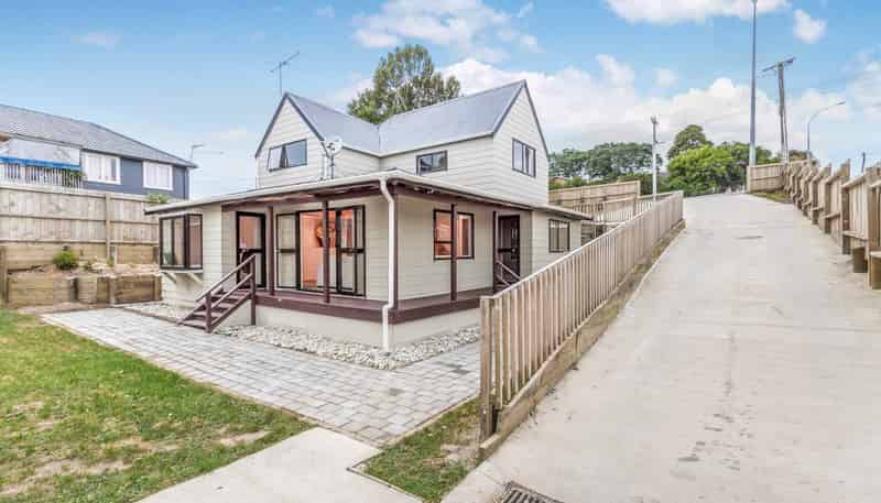 216 Penrose Road, Mount Wellington