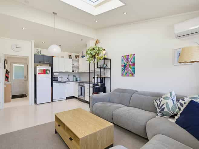 7/219 Grant Road, Thorndon