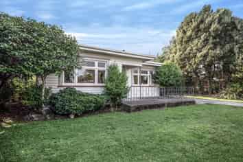15 Dahlia Street, Palmerston North Central
