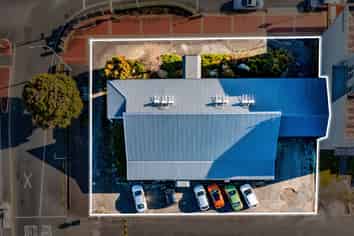  Prominent Office Building - Vacant Possession