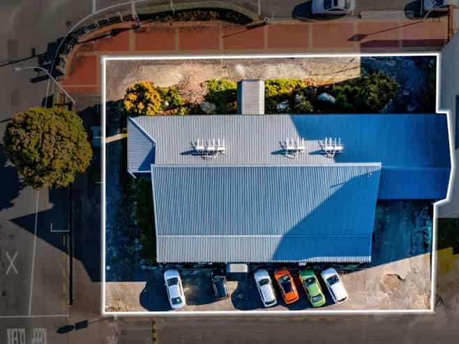  Prominent Office Building - Vacant Possession