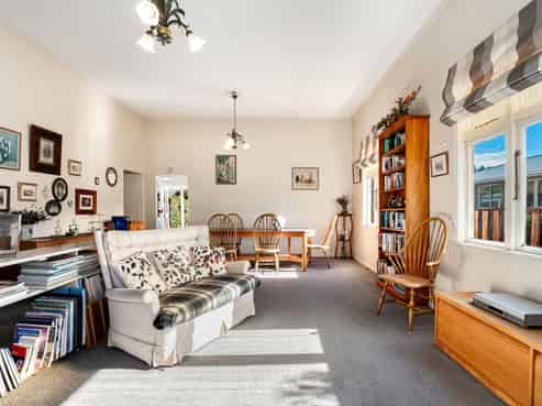 240 Muritai Road, Eastbourne