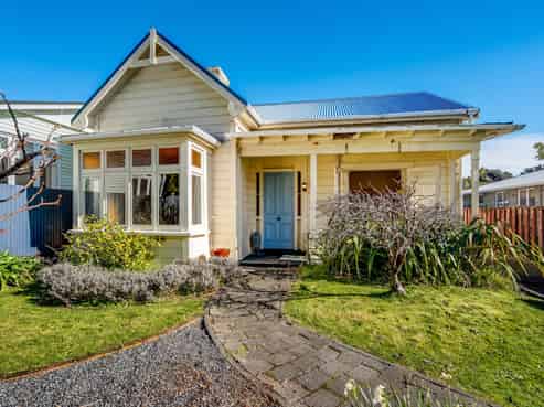 240 Muritai Road, Eastbourne