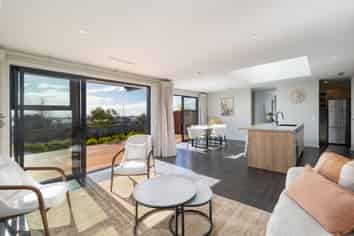 46 Hart Road, Richmond