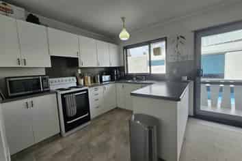 4/12 Brown Street, Tauranga Central