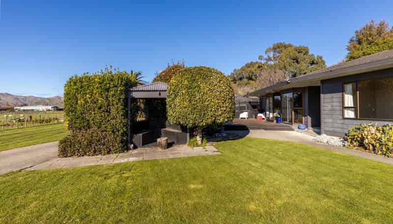 97 Battys Road, Springlands