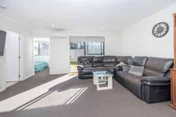 83D Norrie Street, Bader