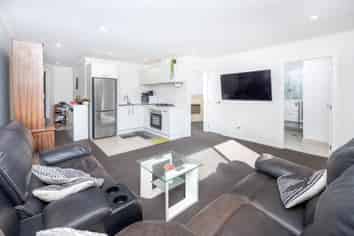 83D Norrie Street, Bader