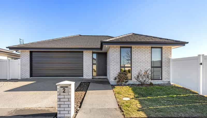 2 Letitia Street, Burwood