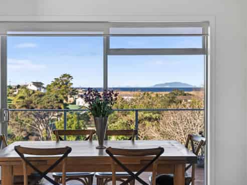 10 Taranui Place, Mangawhai Heads
