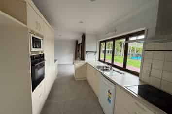 28 Blackbridge Road, Dairy Flat
