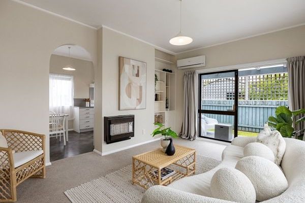Hamilton East Stunner- Hamilton Boys School Zoned! - Vista 4