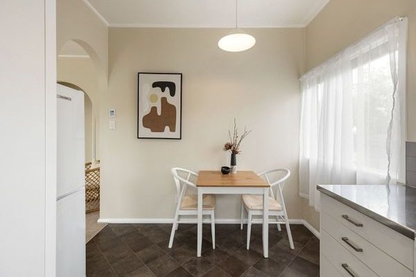 Hamilton East Stunner- Hamilton Boys School Zoned! - Vista 5