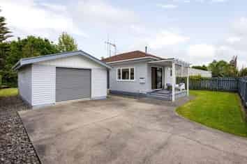 16A Bains Avenue, Hamilton East
