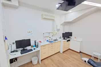 150M² DENTAL FITOUT ON GREAT SOUTH ROAD
