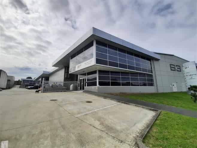 A-Grade Industrial Unit with Road Frontage