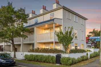 67 Hastings St W, Sydenham