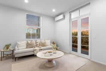 67 Hastings St W, Sydenham