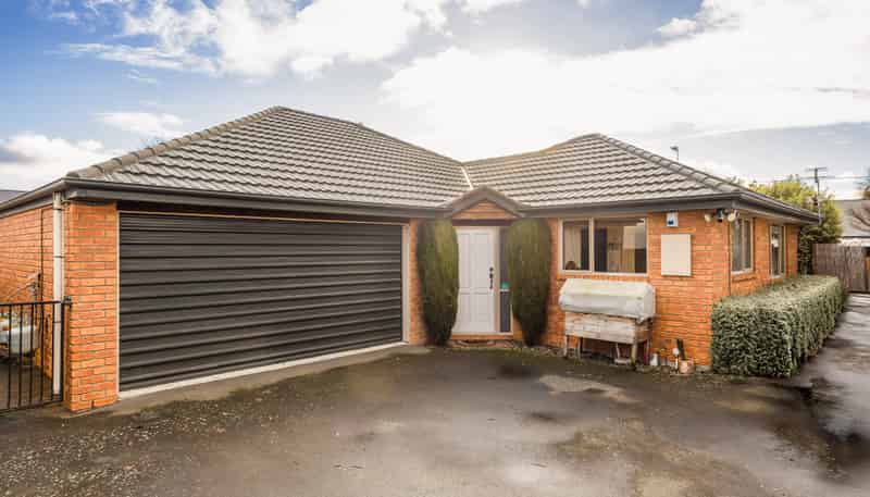 121 Canon Street, Edgeware