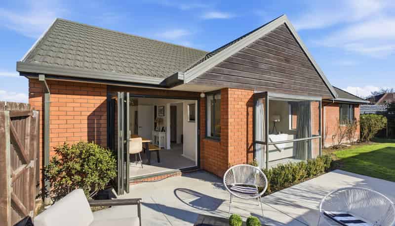 3/118A Sawyers Arms Road, Papanui