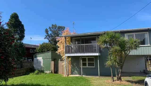 38 Red Beach Road, Red Beach