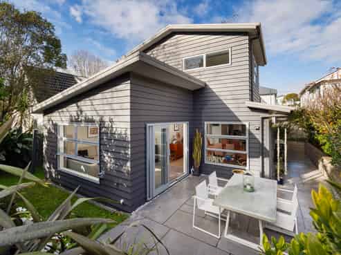 4 Fifth Avenue, Mount Albert