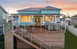 1047 Whangaparaoa  Road, Tindalls Beach
