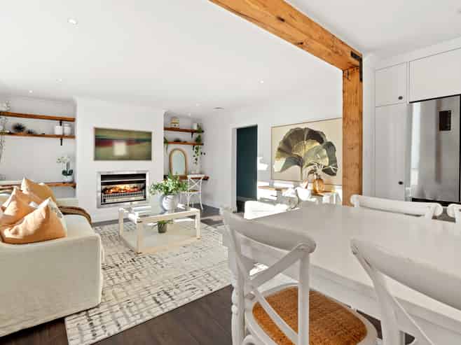 1047 Whangaparaoa  Road, Tindalls Beach