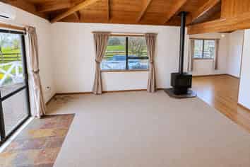 211 White Road, Hunua