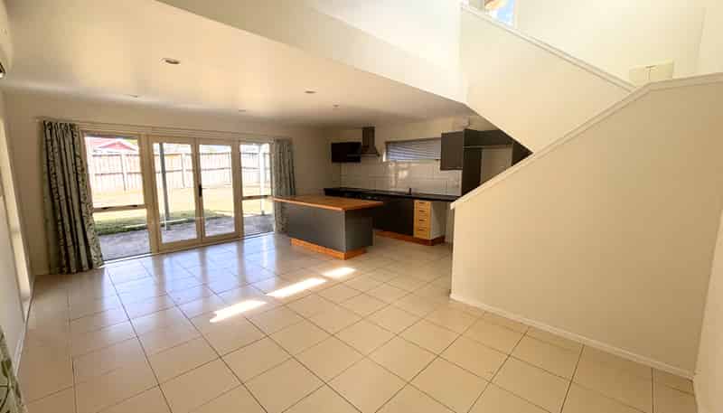 18 Stokes Avenue, Te Atatu Peninsula