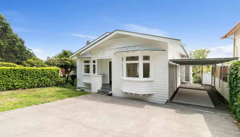 14 Lewin Road, Epsom