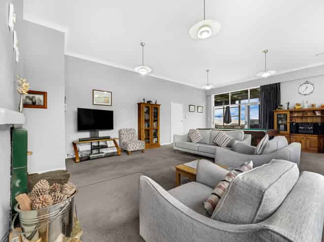 153 Waiuku Road, Pukekohe