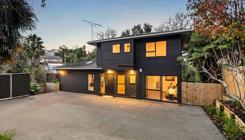 2/23 Hebron Road, Waiake