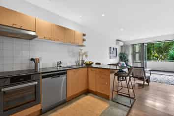 E/1 Hillcrest Avenue, Hillcrest
