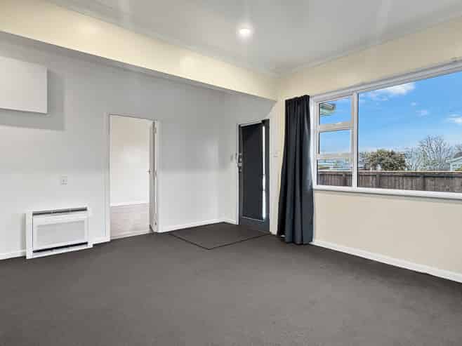 38 Kirk Street, Otaki