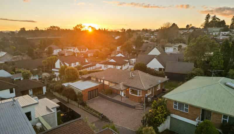 10 Sheriff Place, Riverlea