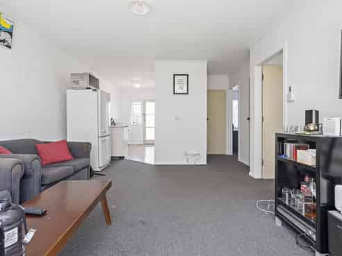 2/45 York Street, Hamilton East