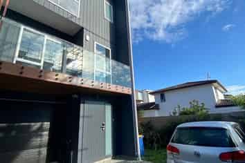 19F Lomond Street, Takapuna