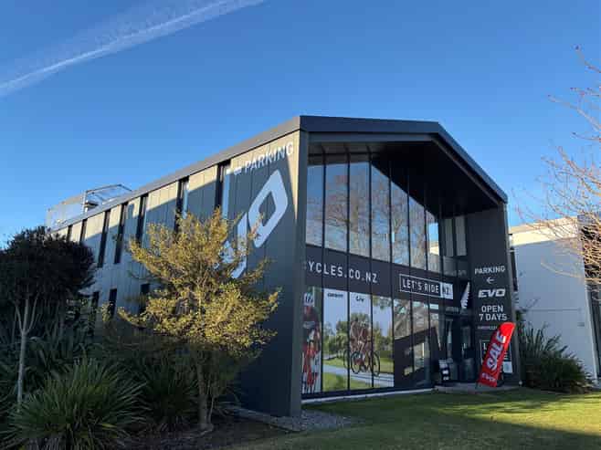 Sun-Filled Office with 10 Parks