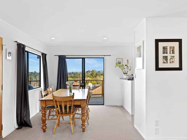 9 Van Dyke Place, West Harbour