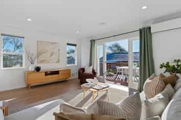 15C Aeroview Drive, Beach Haven