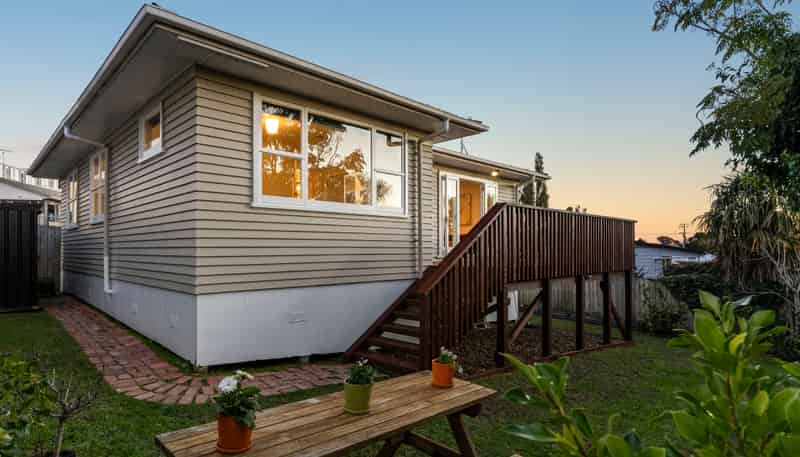 15C Aeroview Drive, Beach Haven