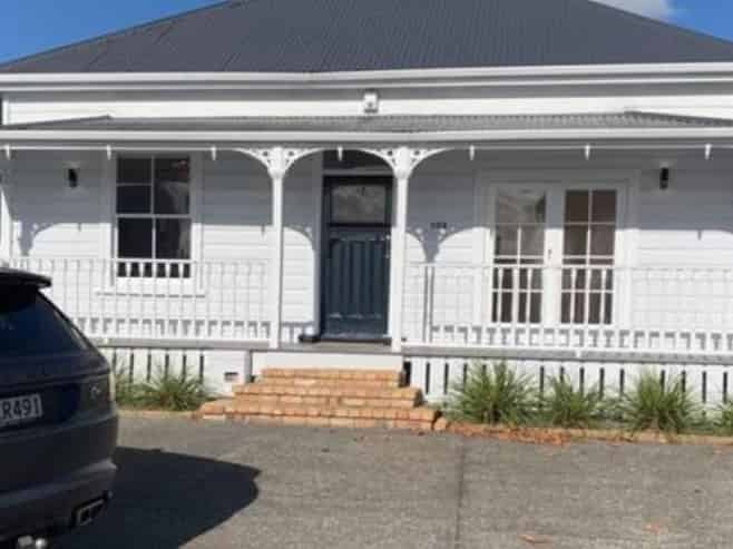 Profile Plus | Jervois Rd with Carparking